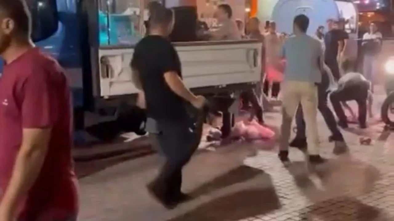 Mudanya sahilinde zabıta ve seyyarlar karşı karşıya geldi