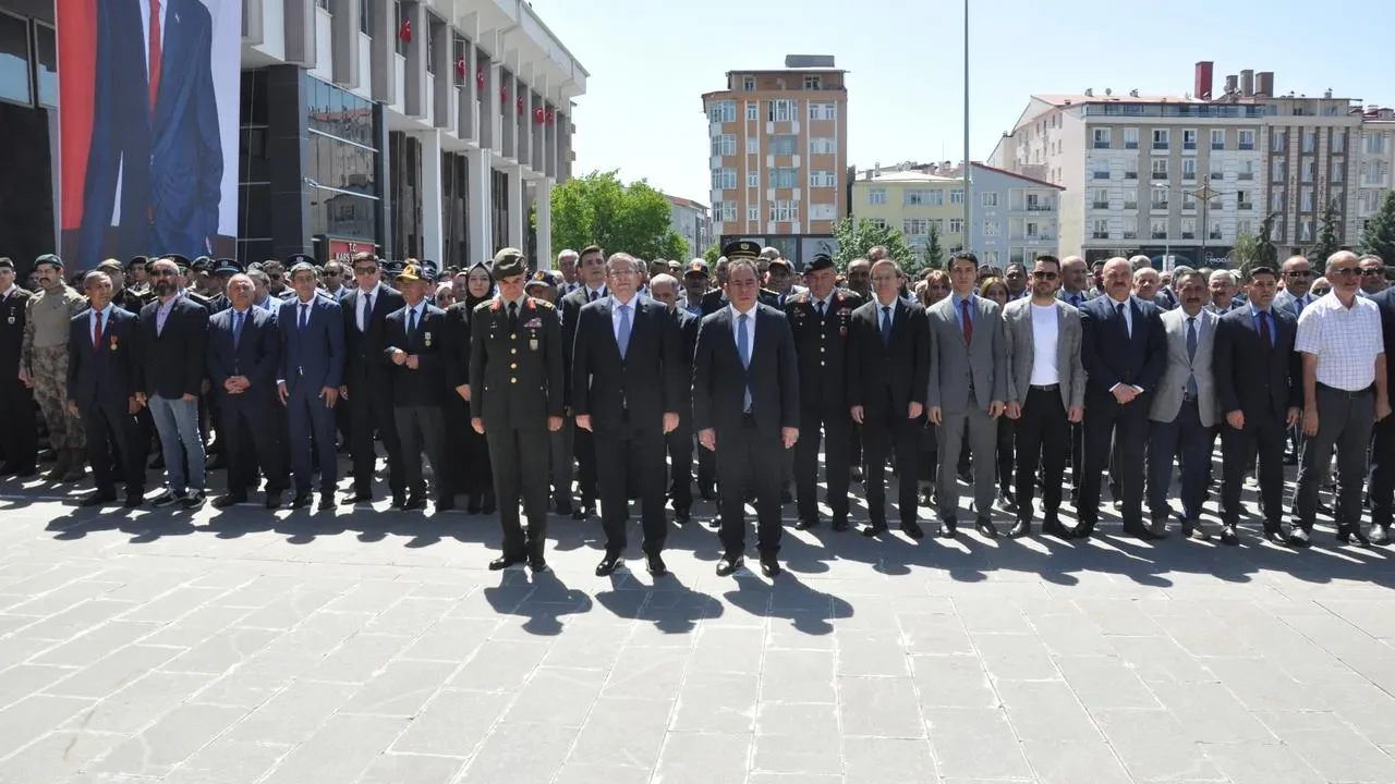 Kars'ta 15 Temmuz Demokrasi ve Milli Birlik Günü etkinlikleri coşkuyla başladı