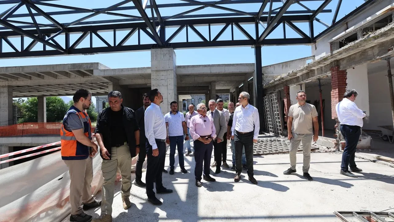 Kayseri Büyükşehir Belediyesi Paleontoloji Ve Fosil Müzesi İnşaatını İnceledi