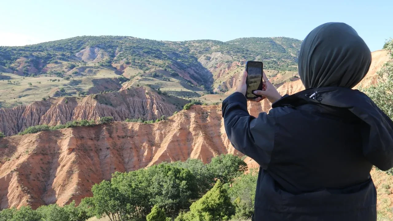 Sivasın gizemli Şeytan Şehri Kayalıklarını keşfedin