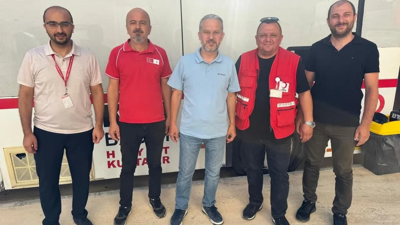 Düzce Atatürk Devlet Hastanesinde Kızılay kan bağışları başladı