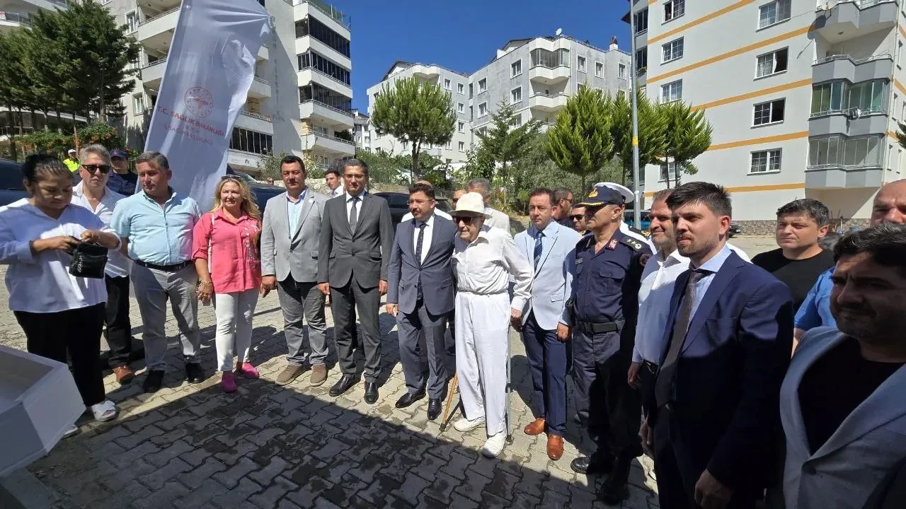 Bursa'nın Mudanya İlçesinde Emin Demiröz Acil Sağlık İstasyonu Açıldı