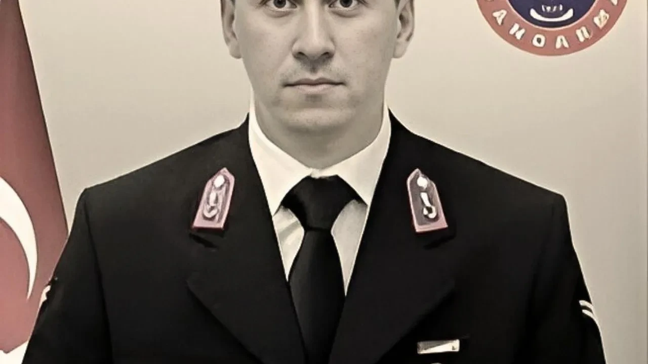 Balıkesirli Astsubay Berat Karabodur Trafik Kazasında Hayatını Kaybetti