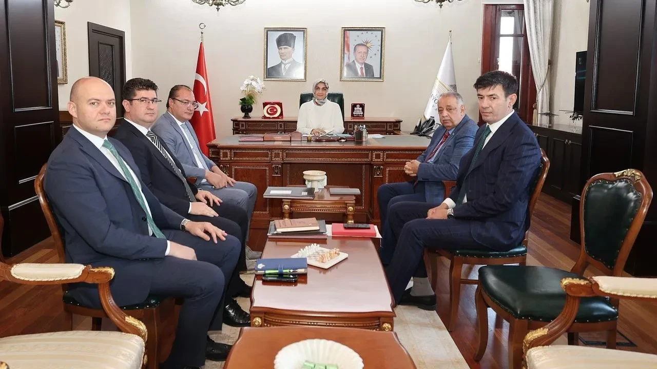 Afyonkarahisar Valisi Yiğitbaşı başkanlığında değerlendirme toplantısı yapıldı