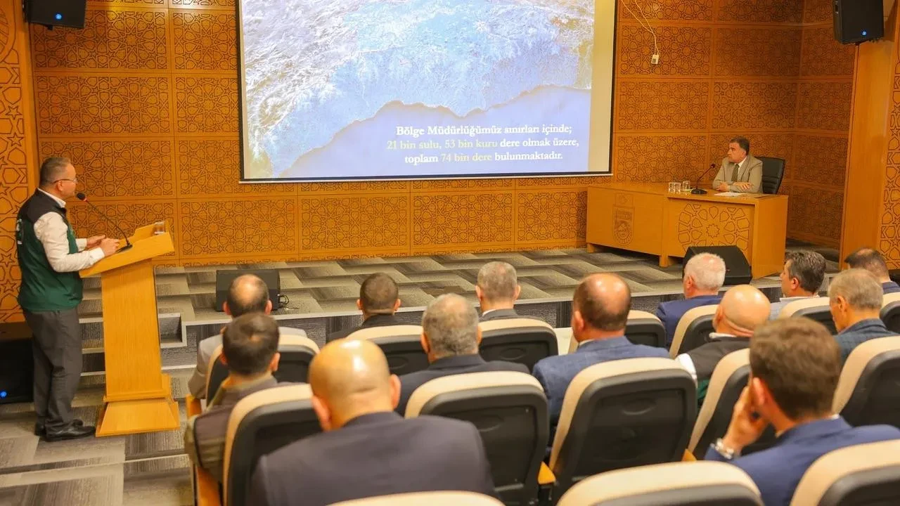 Bayburt Valisi Eldivan İl Koordinasyon Kurulu Toplantısını Gerçekleştirdi