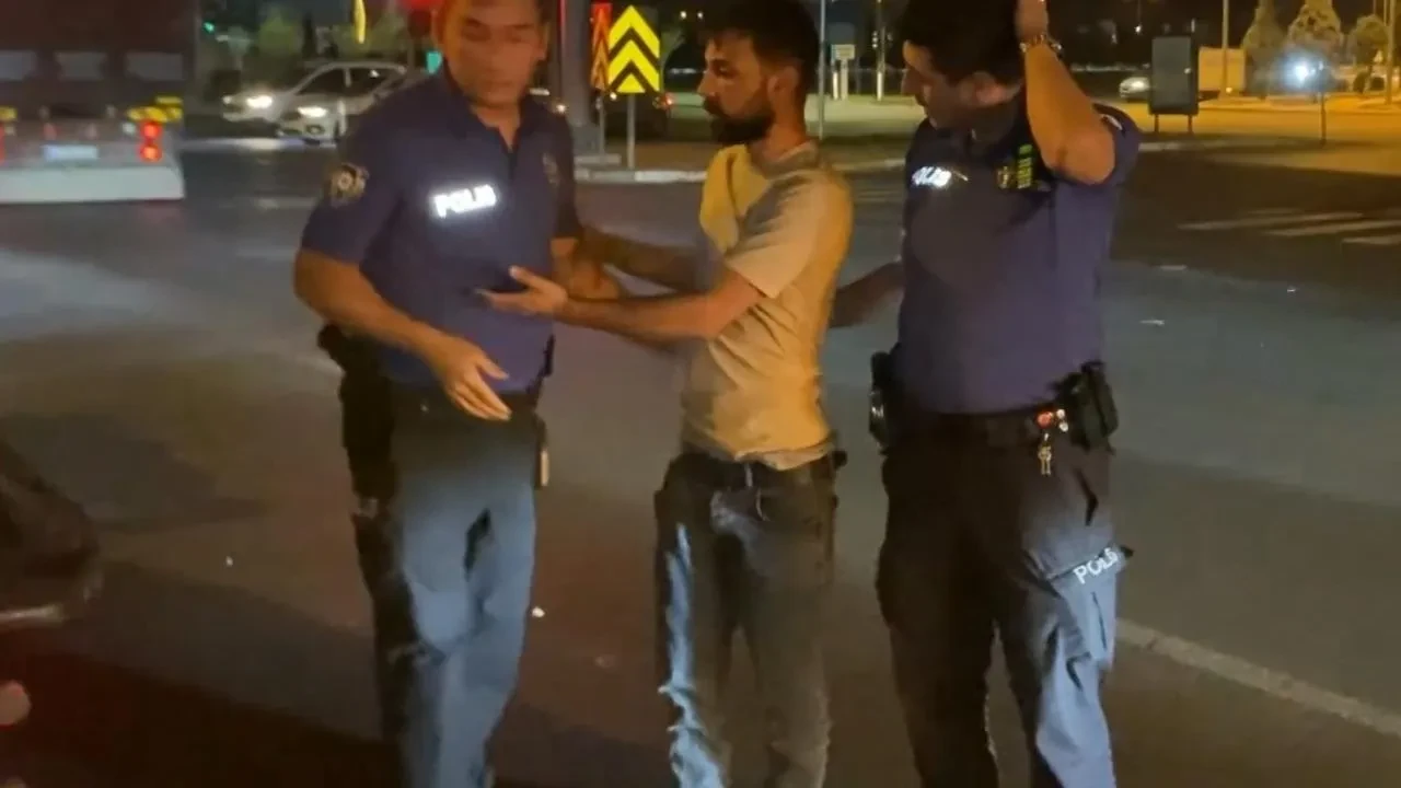 Aksaray'da alkollü ve ehliyetsiz sürücü kaza sonrası polisle tartıştı