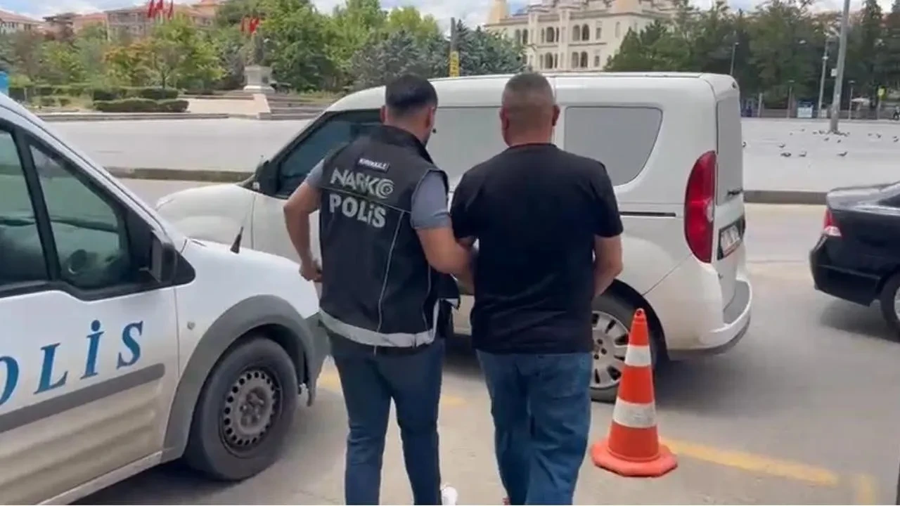 Kırıkkalede uyuşturucu ticareti yapan hükümlü yakalandı