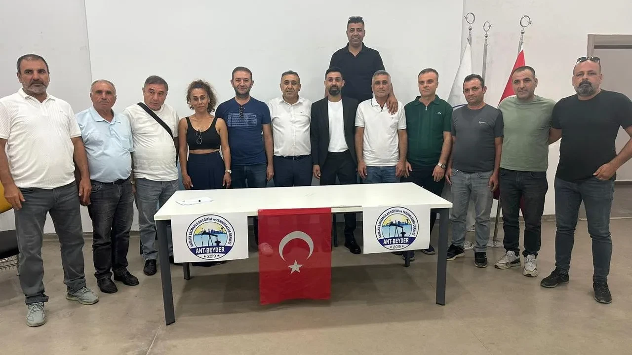 Antalya Batmanlılar Derneği Genel Kurulunda Yeni Yönetim Kurulu Belirlendi