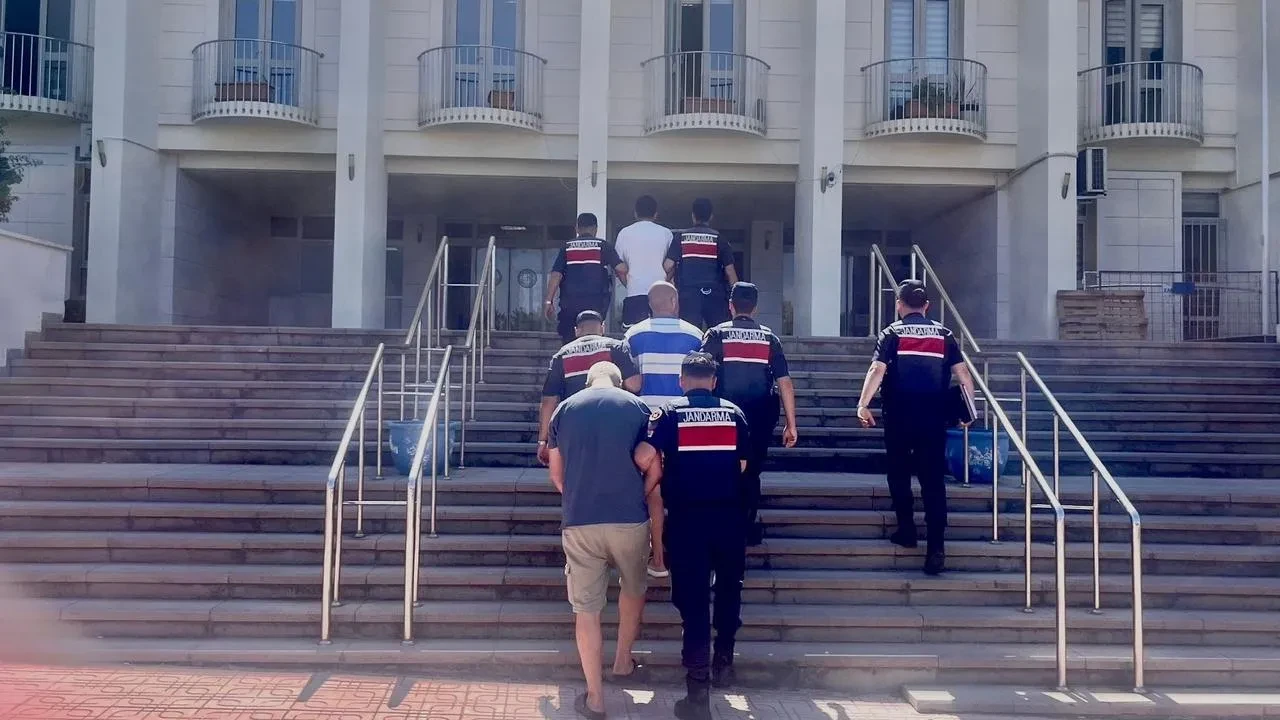 Bodrum’da Jandarma Uyuşturucu Operasyonunda 3 Kişi Gözaltına Alındı
