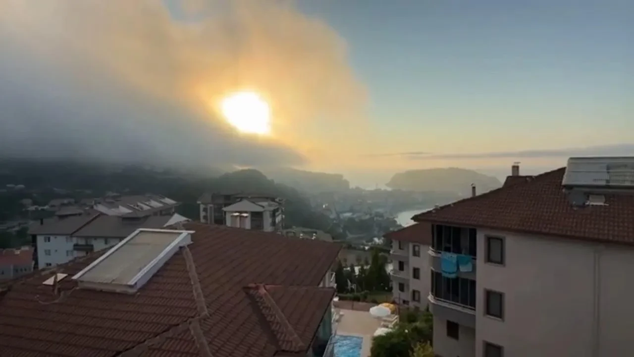 Amasra’da sis çıkışı yangın paniğine ve helikopter iniş zorluğuna neden oldu
