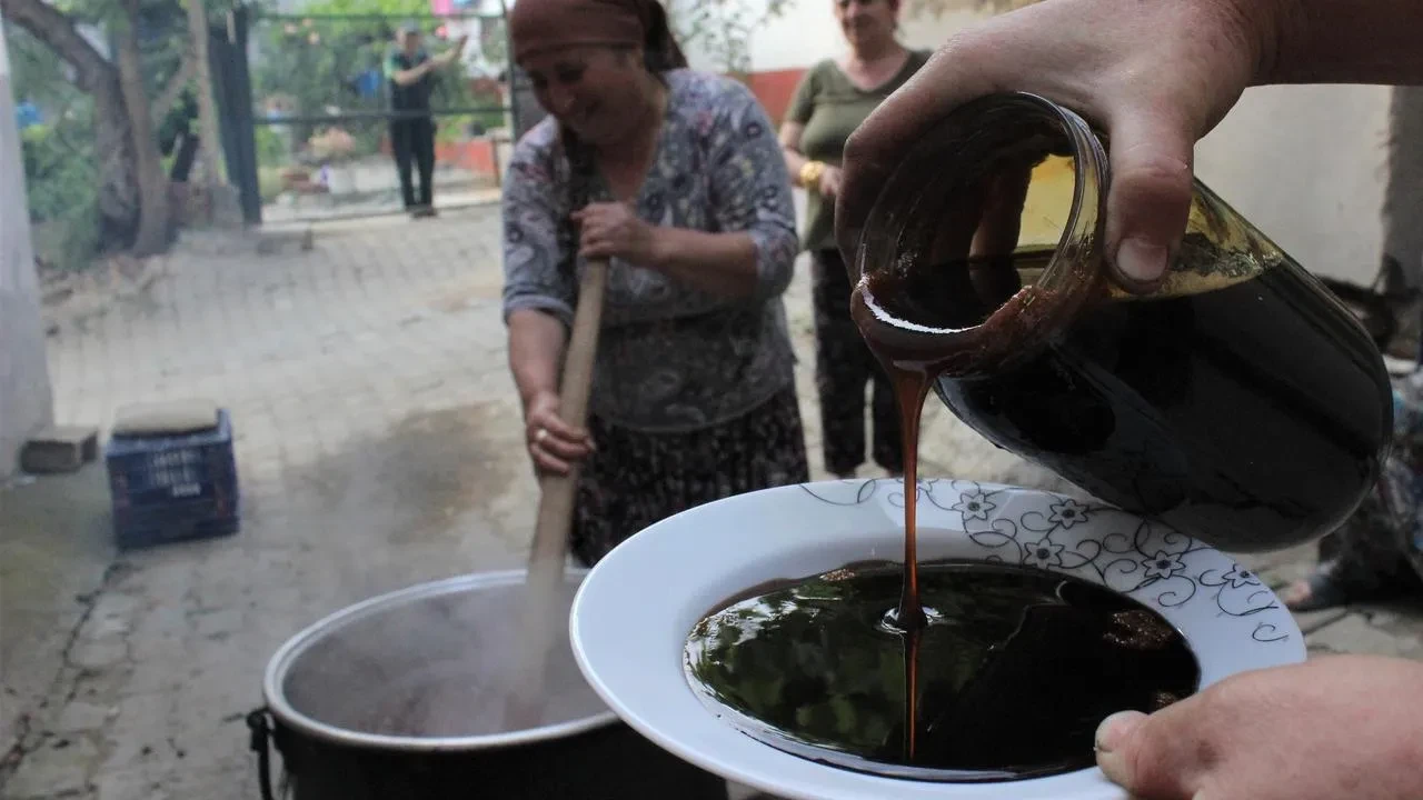 Kemaliye dut pekmezinin şifa dolu hikayesini keşfedin