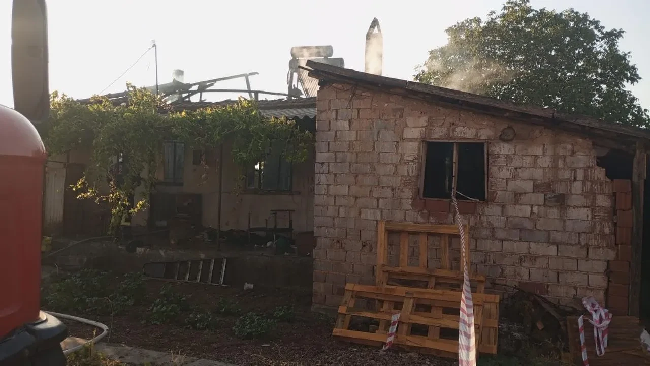 Denizli Çivril'de ev yangınında yaşlı kadın dumandan hayatını kaybetti