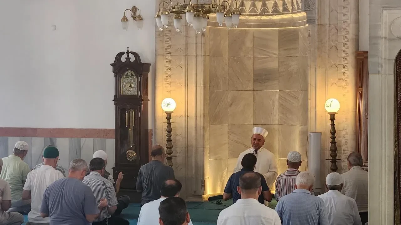 Aydın’da 15 Temmuz Şehitleri için Bey Camii’nde Mevlidi Şerif okundu