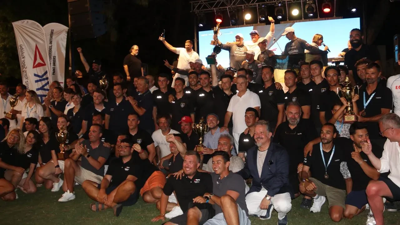 Deniz Kuvvetleri Kupası Yat Yarışı Göcek'te ödül töreniyle sona erdi.