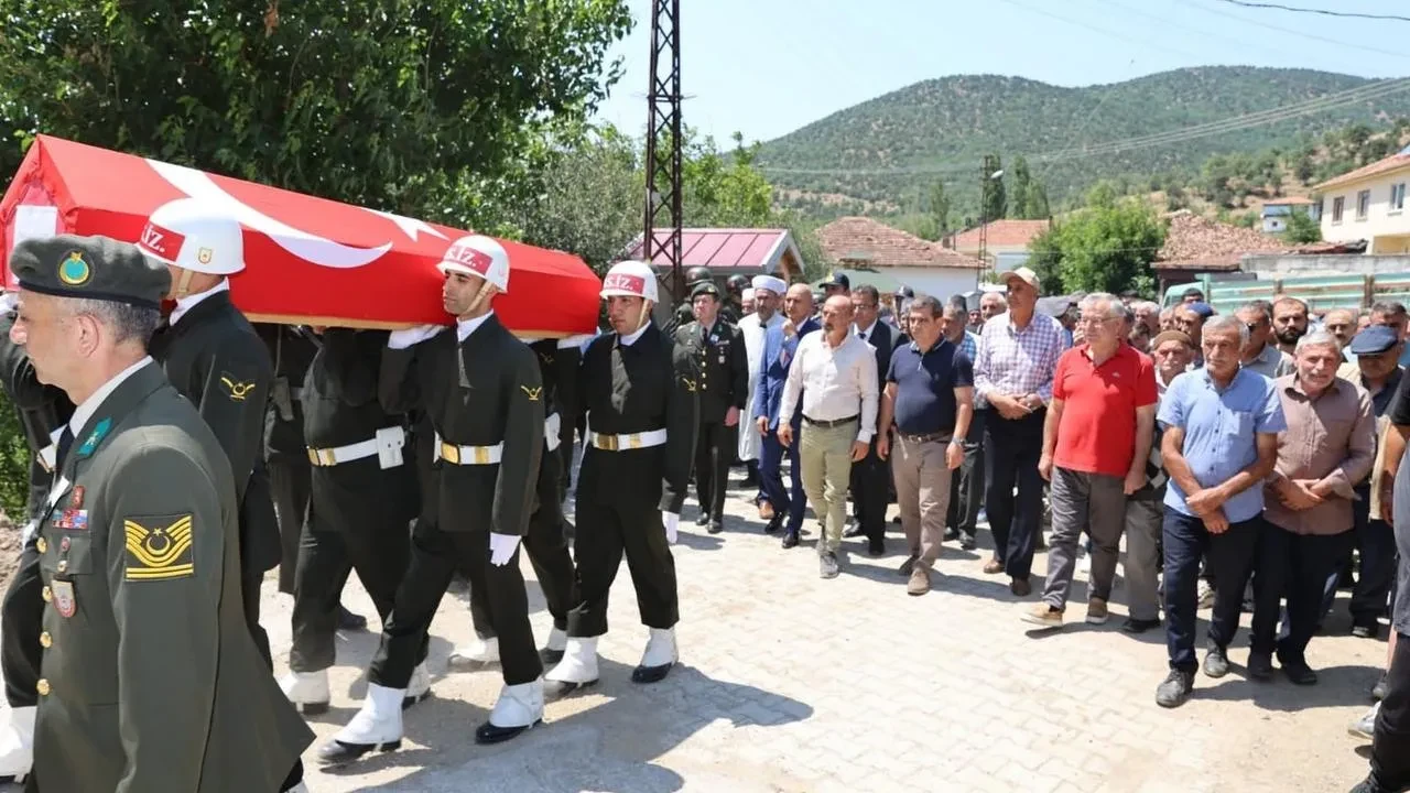 Amasya’nın Kore gazisi Hüseyin Yıldırım son yolculuğuna uğurlandı