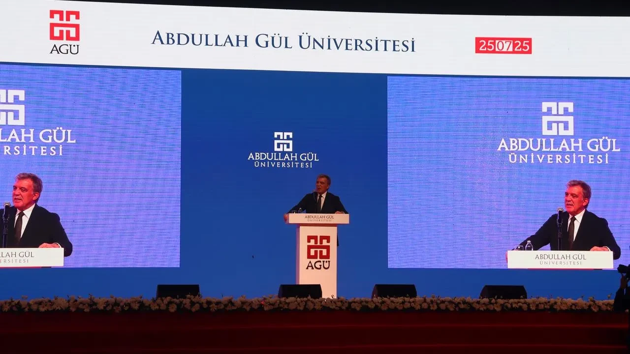Abdullah Gül dünyanın tehlikeli bir dönemden geçtiğini belirtti