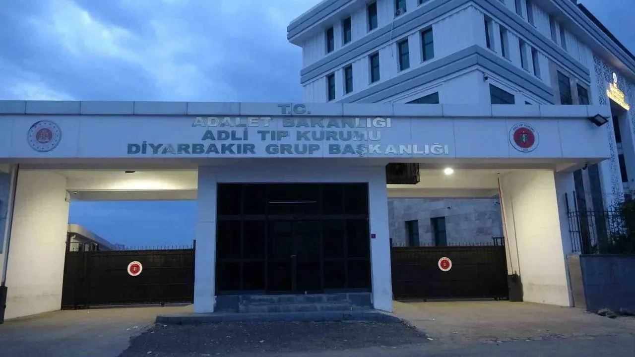 Diyarbakır’da Kadın Silahlı Saldırıda Hayatını Kaybetti