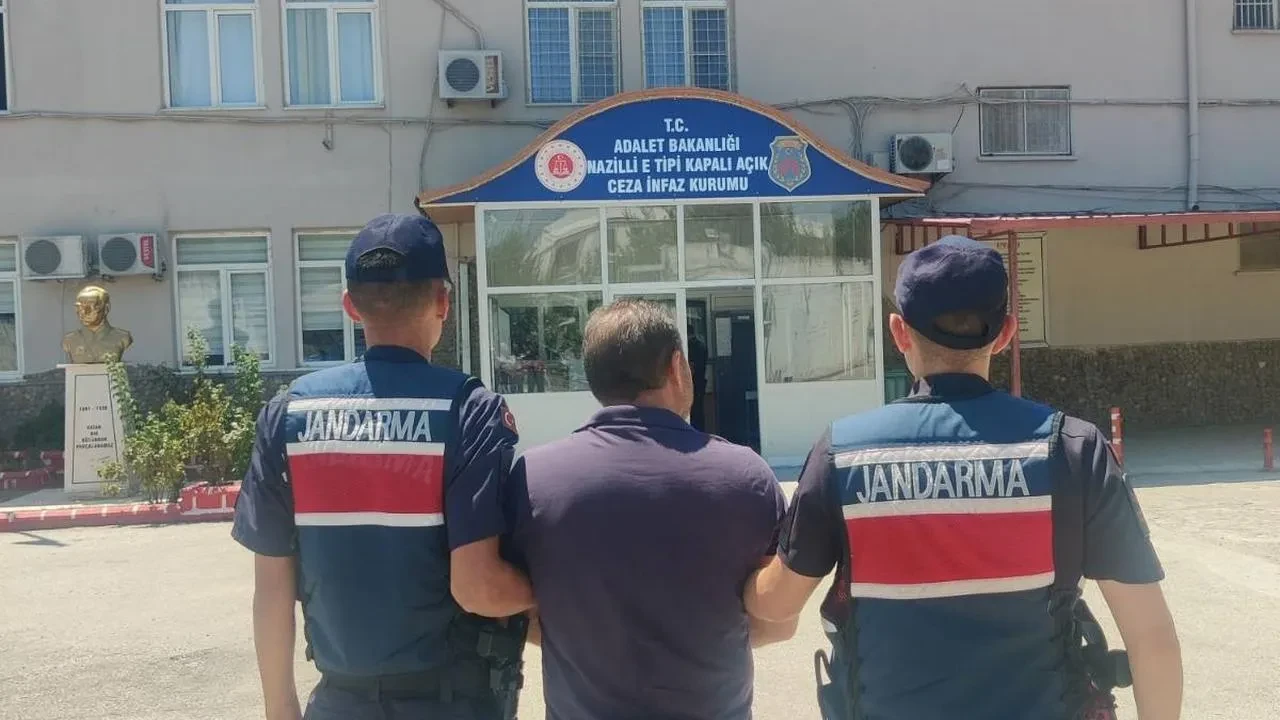 Aydın’da jandarma ekipleri 27 şahısı operasyonda yakaladı.