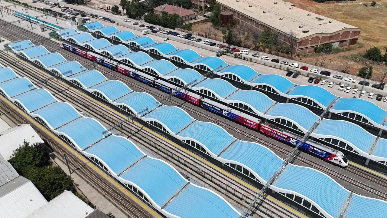 15 Temmuz Demokrasi ve Milli Birlik Treni Eskişehir’de yolcularıyla buluştu