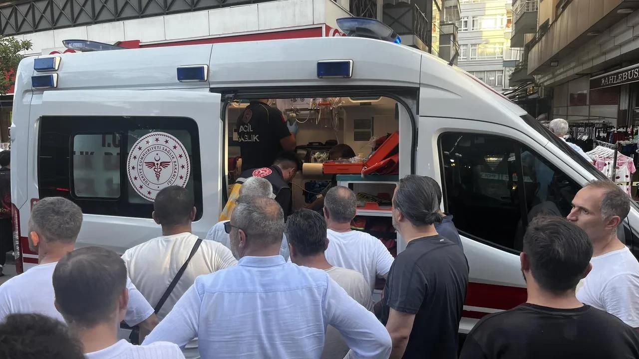 "Ordu'nun Ünye ilçesinde maskeli saldırgan 3 kişiyi yaraladı"