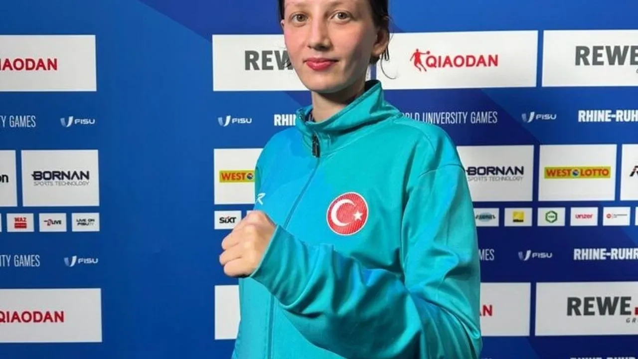 Şevval Çakal FISU 2025'te altın madalya kazandı