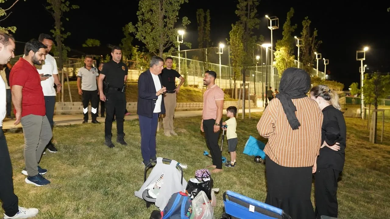 Şırnak Belediyesi Recep Tayyip Erdoğan Millet Bahçesi'ni halka açtı