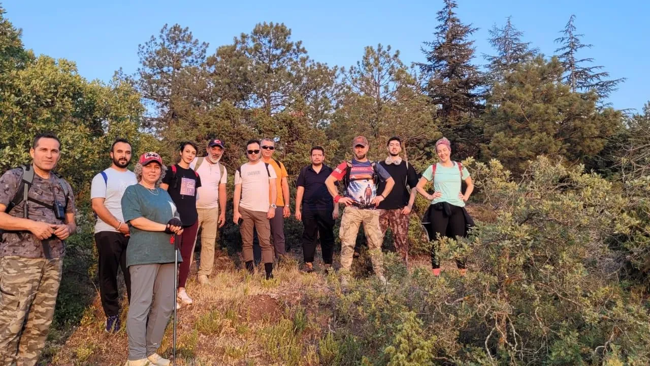 Eskişehir Kent Ormanı’nda Tilki Ve Tavşanla Sıra Dışı Karşılaşma