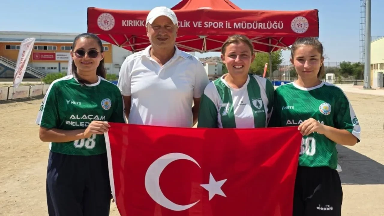 Alaçamspor Türkiye’yi İspanya ve Fransa’da temsil edecek