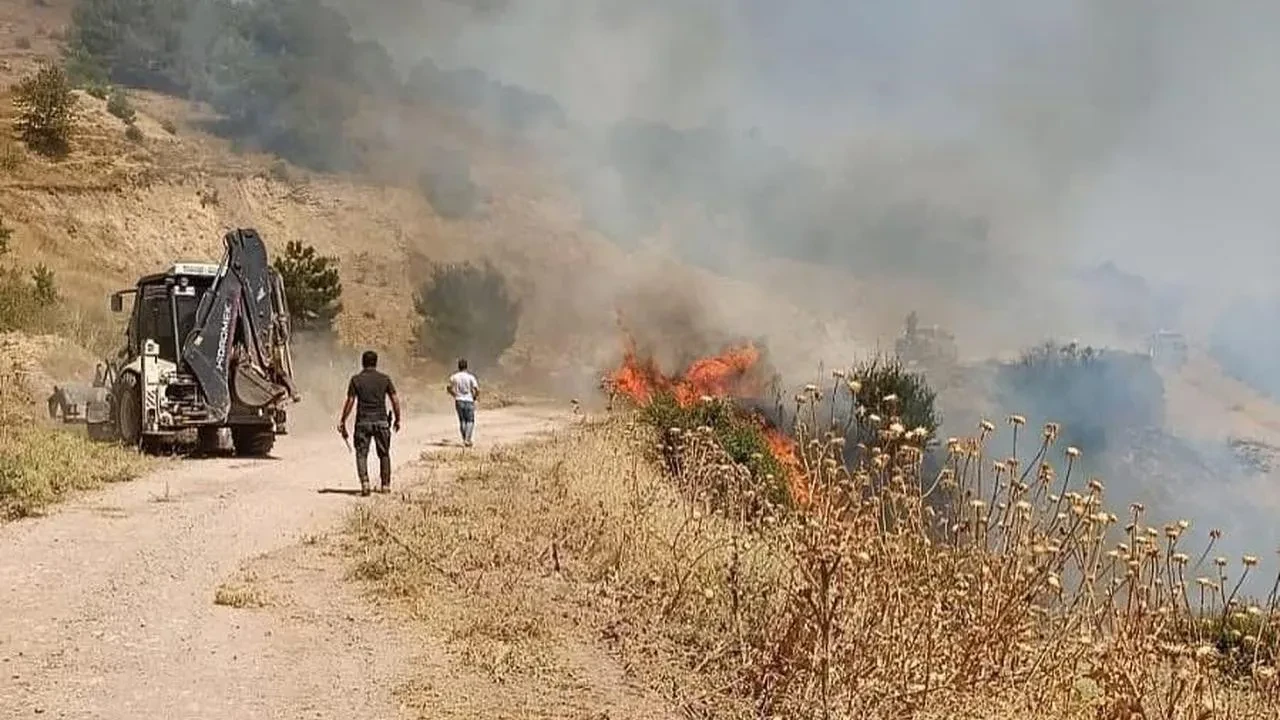 Gördes’te Zirai Yangına Karşı Ekip Ve Araç Sayısı Artırıldı