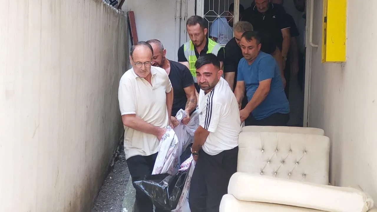 Samsun'da Mustafa Bostan Arkadaşlarının Evinde Ölü Bulundu