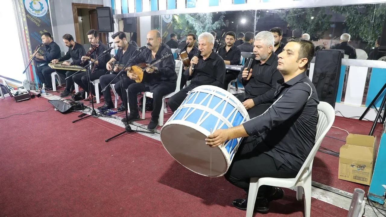 Haliliye Belediyesi yaz konserleri Ahmet Yesevi Parkı'nda başladı