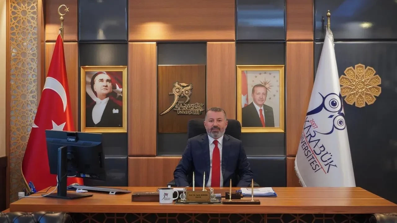 Karabük Üniversitesi Rektörü Kırışık 15 Temmuz mesajında demokrasi vurgusu yaptı