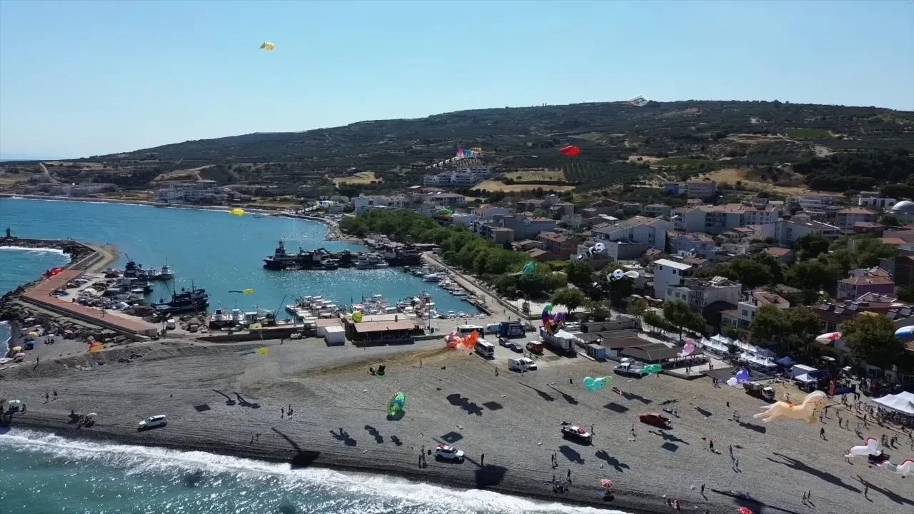 Tekirdağ’da Trakya Uçurtma Festivali Gökyüzünü Renklendirdi