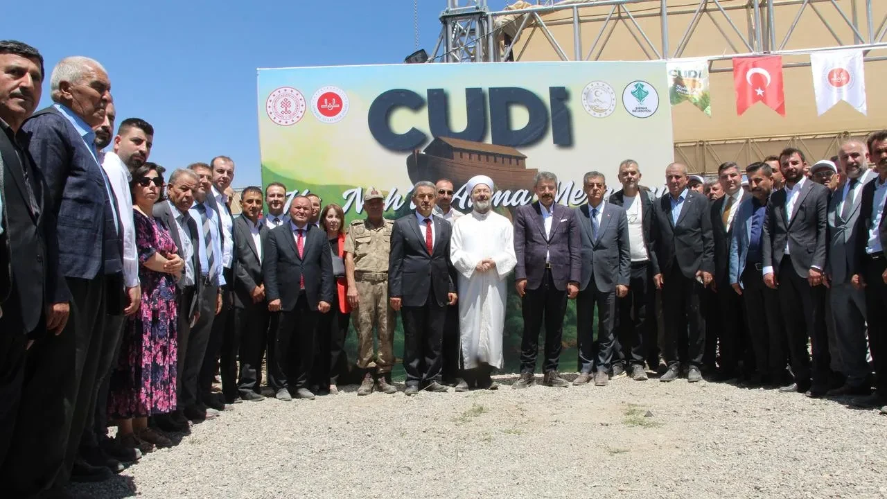 Hazreti Nuh Cudi Dağında törenlerle anıldı