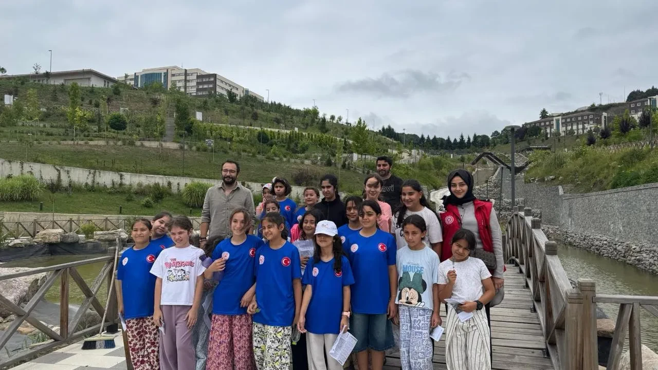 Düzce Gençlik ve Spor Bakanlığı yaz okulunda reaktif oyunlar ve gezilerle eğitim veriyor