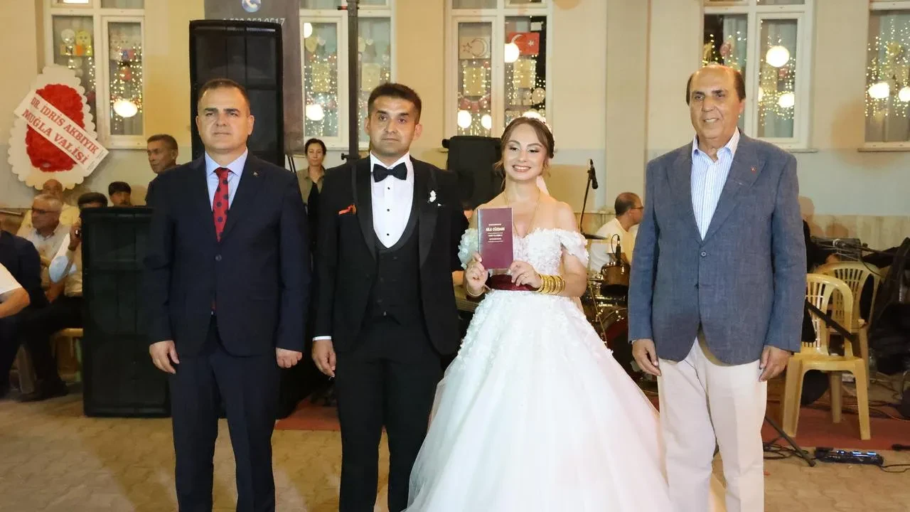 Gazi Üsteğmen Mutlu Duran ve Merve Kaya Duran Muğla'da dünya evine girdi