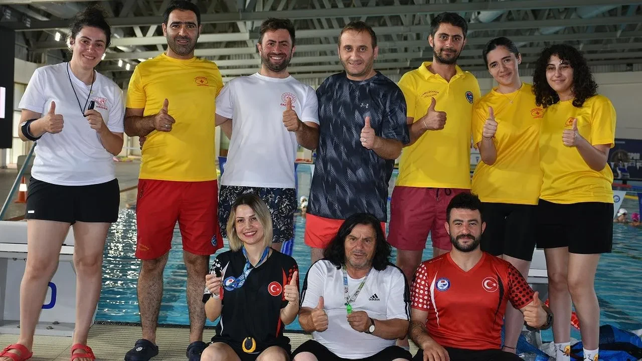 Erzurum GSİM yüzme eğitimi ile yeni yetenekler keşfediyor