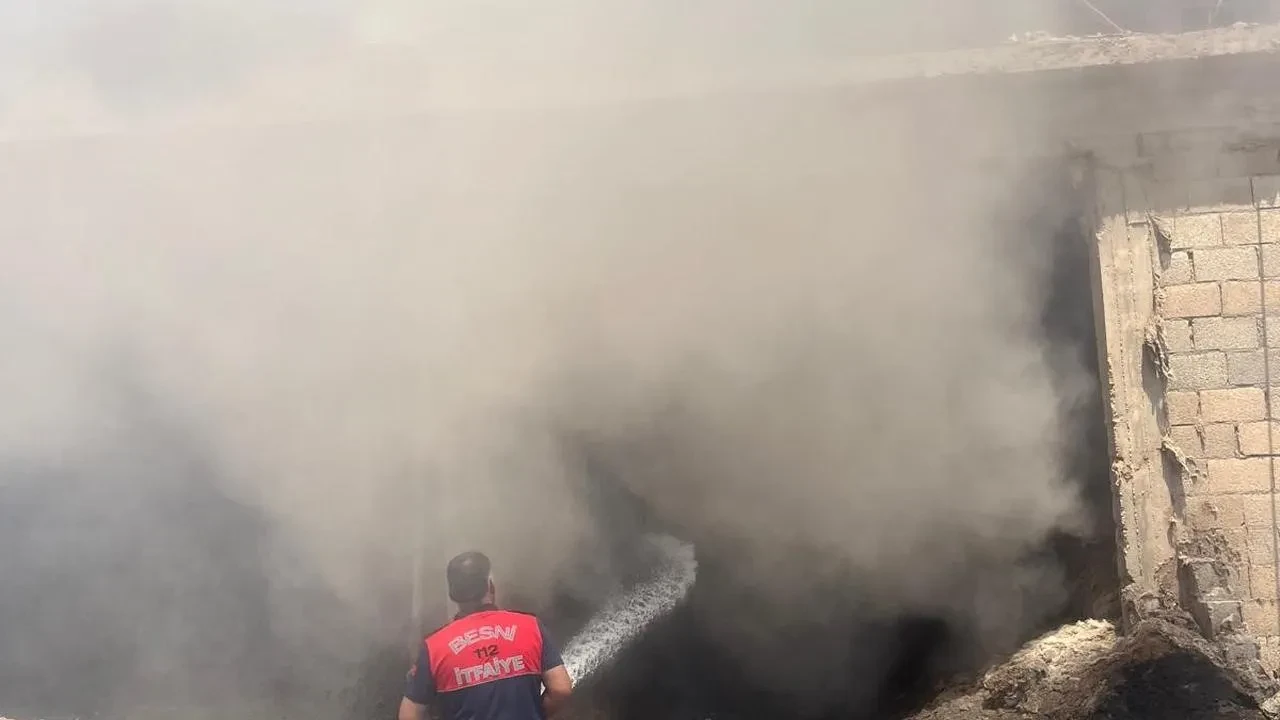Adıyaman’ın Besni ilçesinde çırçır fabrikasında yangın çıktı