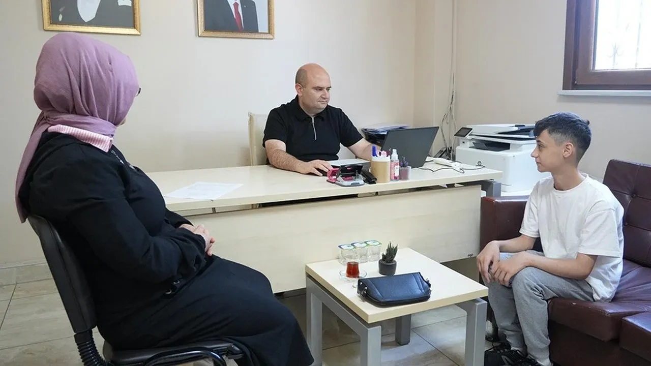 Gaziosmanpaşa Belediyesi LGS Tercih Döneminde Öğrencilere Danışmanlık Sunuyor