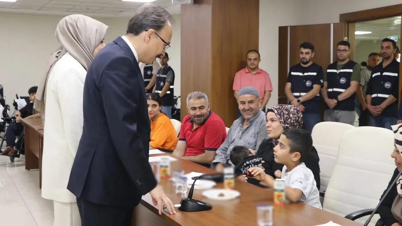 Siirt'te özel bireylere 27 medikal destek aracı dağıtıldı