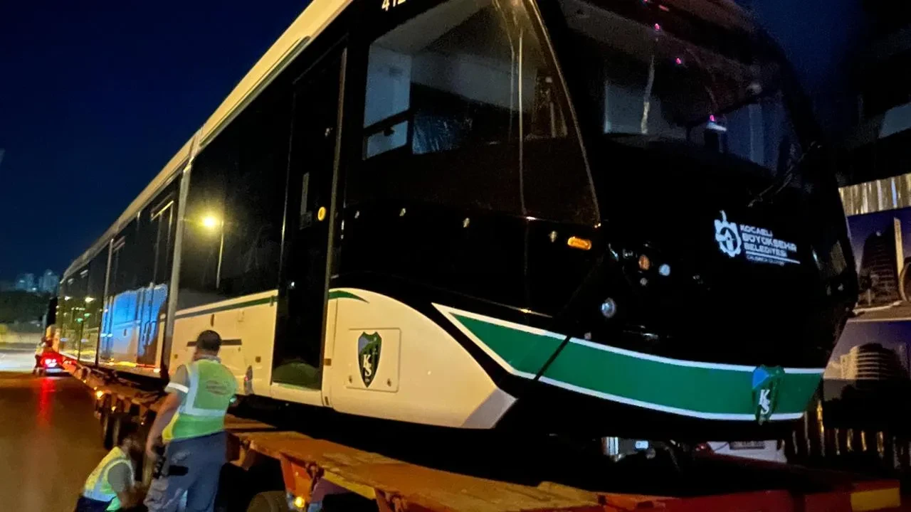 Kocaeli tramvay filosuna 9’uncu araç eklendi, son araç yolda