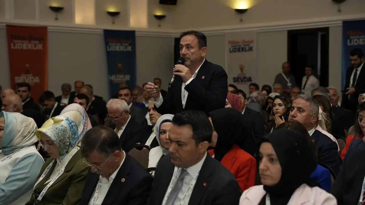 Ak Parti’de bakanlar milletvekilleriyle kritik konuları masaya yatırdı