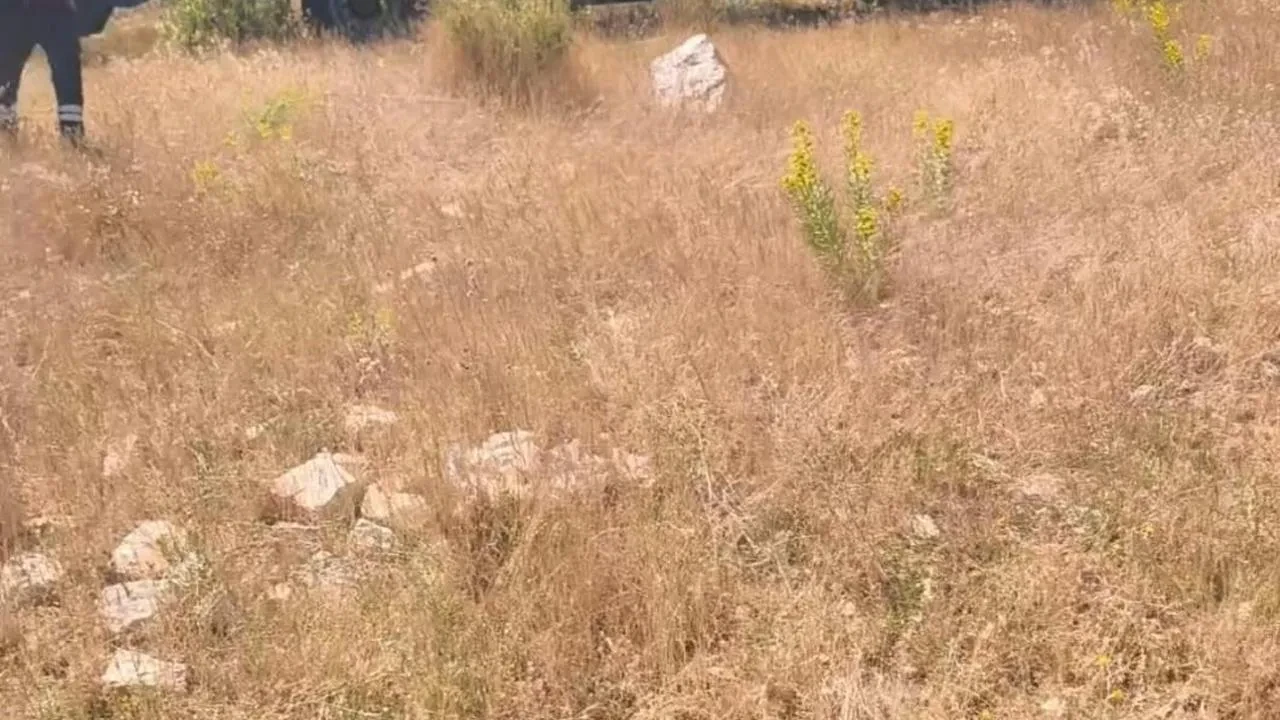 Tuncelide ekili alanda çıkan yangın söndürüldü