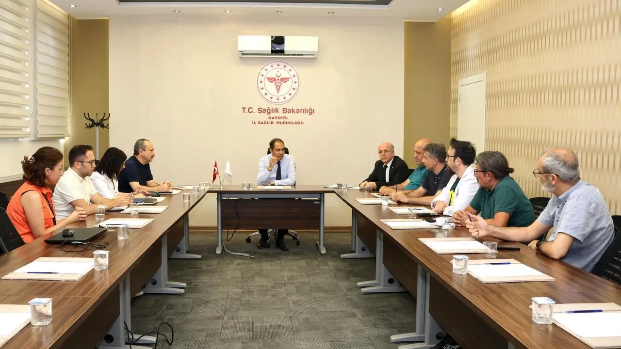 Kayseri İl Sağlık Müdürlüğü yoğun bakım hizmetlerini değerlendirme toplantısı düzenledi