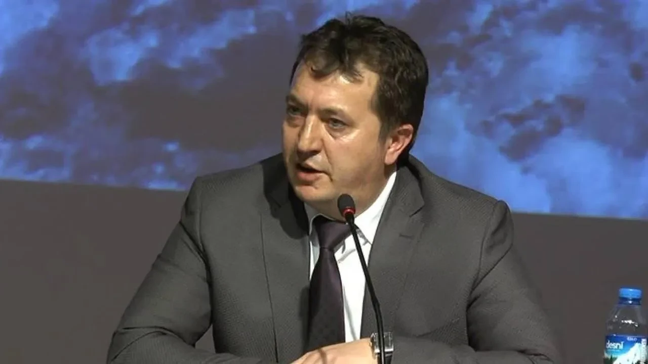 Türk Basını Gazetecilik Meslek Yasasını Acilen Talep Ediyor