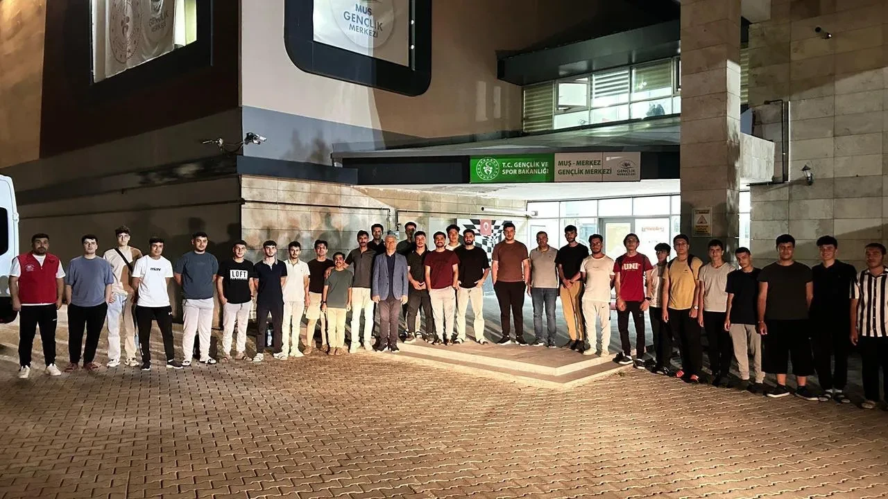 Muşlu gençler Rize Fındıklı Gençlik Kampı’na törenle uğurlandı