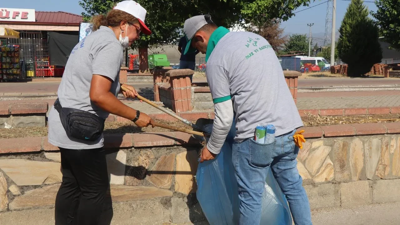 Nazilli Belediyesi Tarihi Gıdı Gıdı Yolunda Temizlik Çalışmaları Başlattı