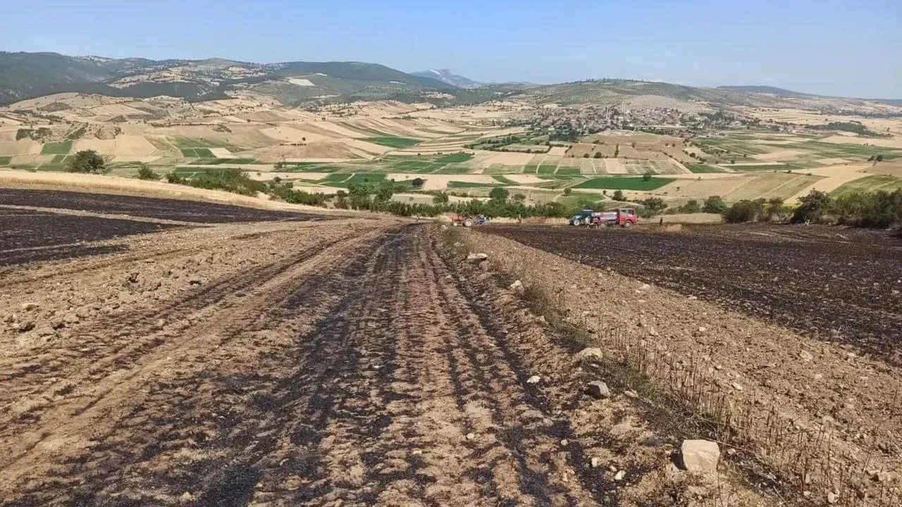 Samsun Vezirköprü çiftçileri anız yakmanın zararlarını öğrendi