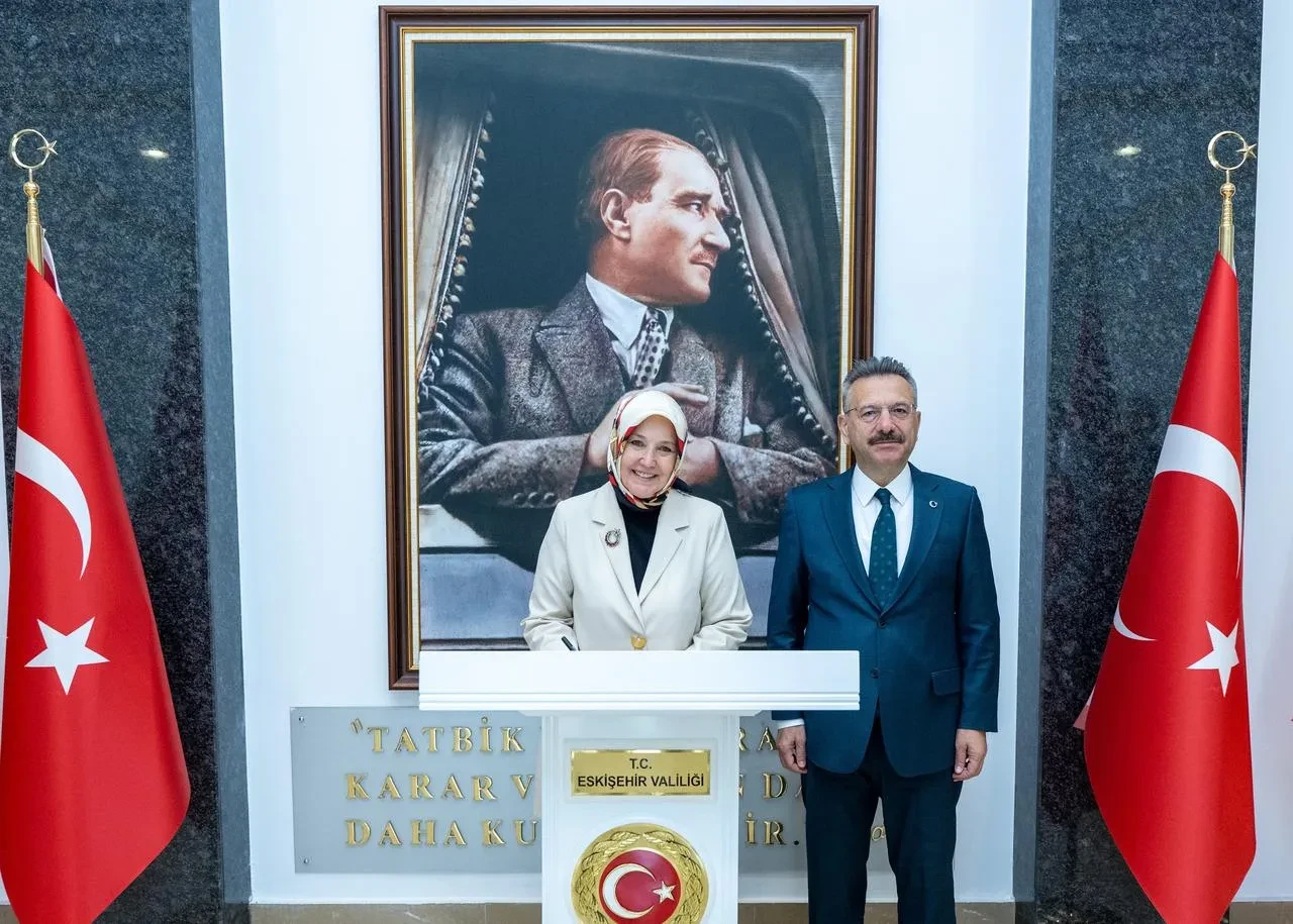 Bakan Yardımcısı Yenigün Vali Aksoy İle Sosyal Hizmetleri Değerlendirdi