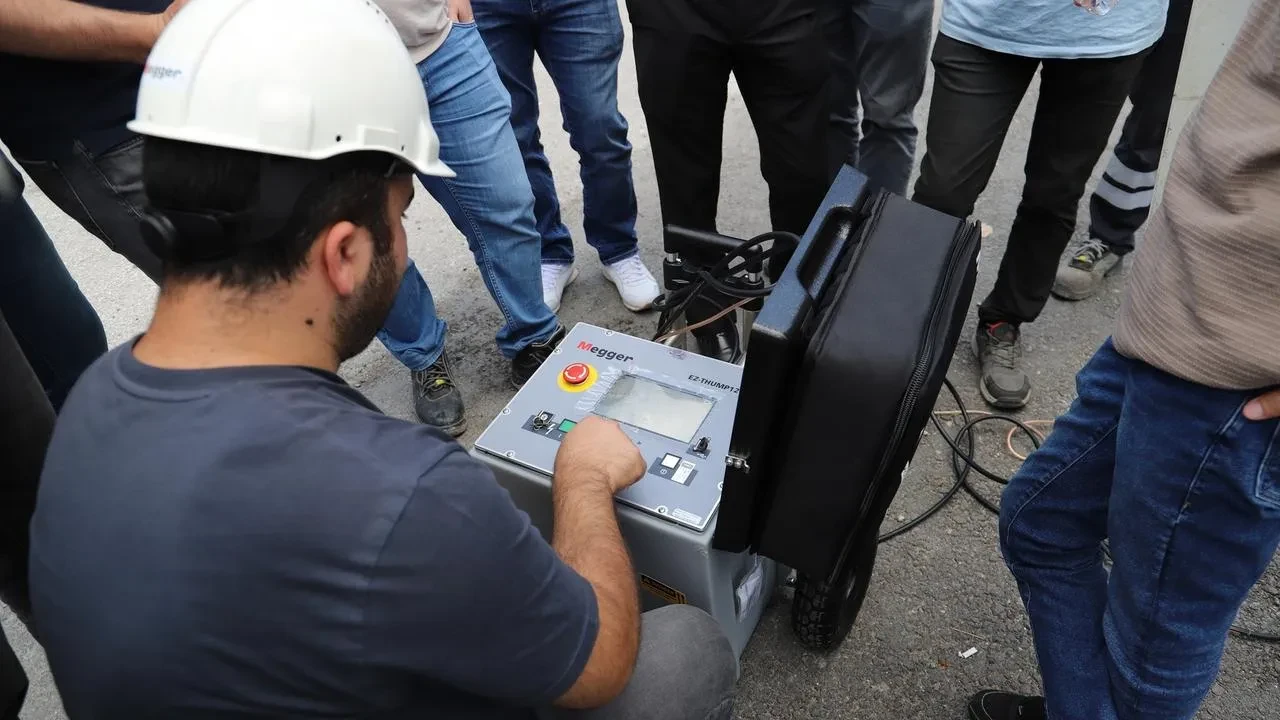 Sedat Yüksek Teknolojili Cihazlar İle Elektrik Kesintilerini Önlüyor